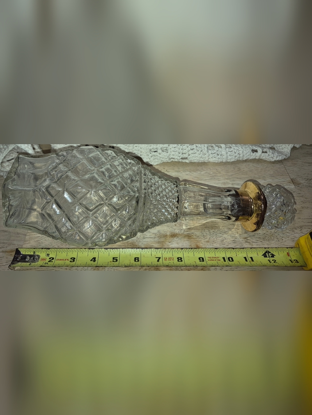 Vintage Anchor Hocking Wexford clear glass whiskey decanter w/ diamond-cut Style - Picture 3 of 3